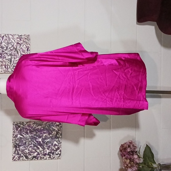 Victoria's Secret robe - Picture 3 of 6